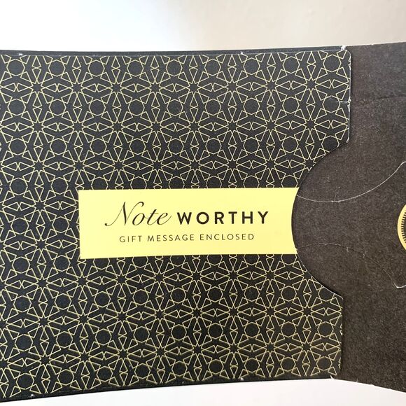 Gift Tree Wicker Basket Lift-Off Lid Storage Picnic Basket Handles w/Gift Tag - Picture 10 of 13